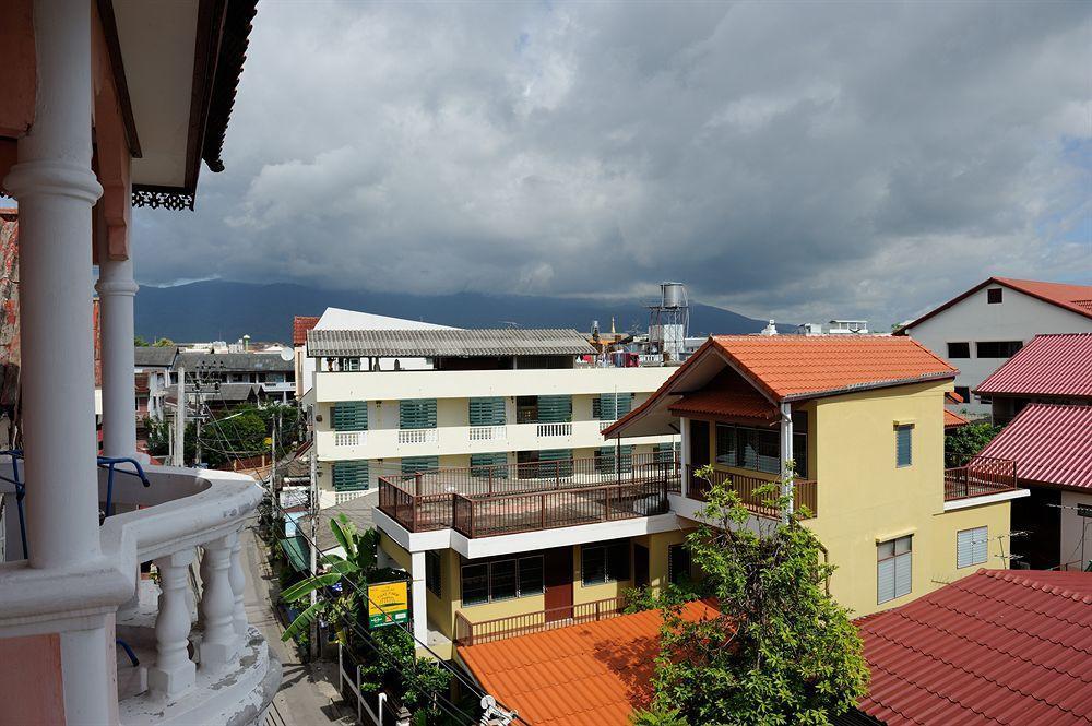 Hotel The Britannia Chiang Mai Exterior foto